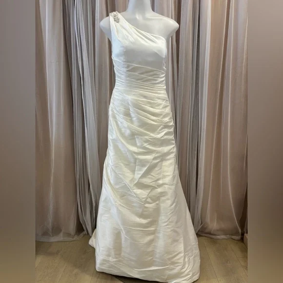 alfred angelo one shoulder dress Alfred Angelo 7281L
